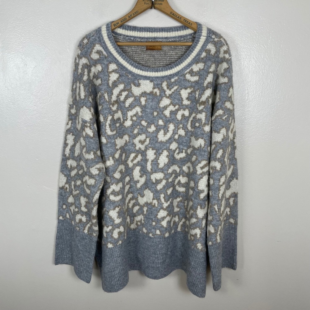 POL Women's L Sweater Grey‎ Leopard Animal Print Oversized Crewneck Boho BST210